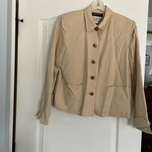 Cream fully lined linen blazer excellent condition